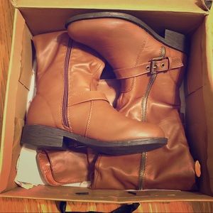 Brown knee-high boots (Never worn!)